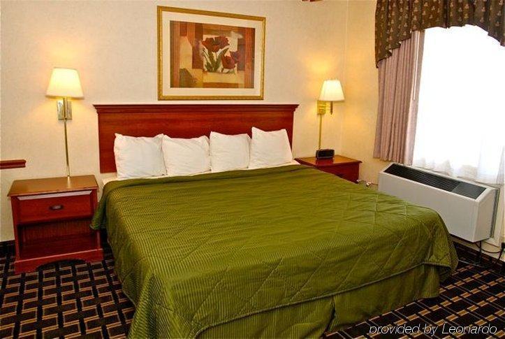 University Manor Inn Баффало Номер фото